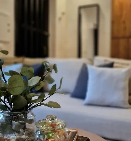 El Atajo Apartment *